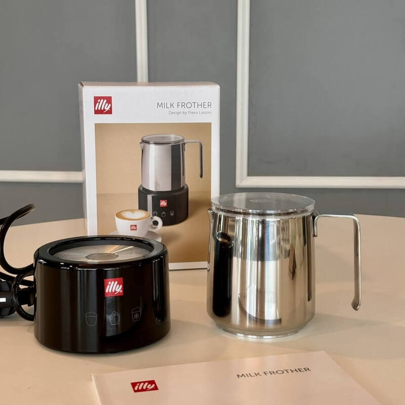 illy milk frother Korea authentic
